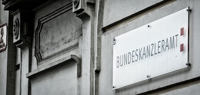 Türschild "Kanzleramt"