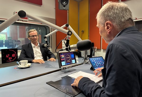 T. Ropac & A. Wolf im ORF-Studio Salzburg